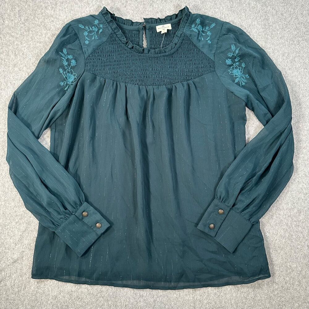Mason & Belle Embroidered Shoulder Blouse Size Medium Green Smocked Long Sleeve